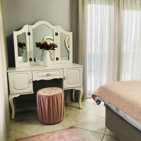 White Rose Villa *